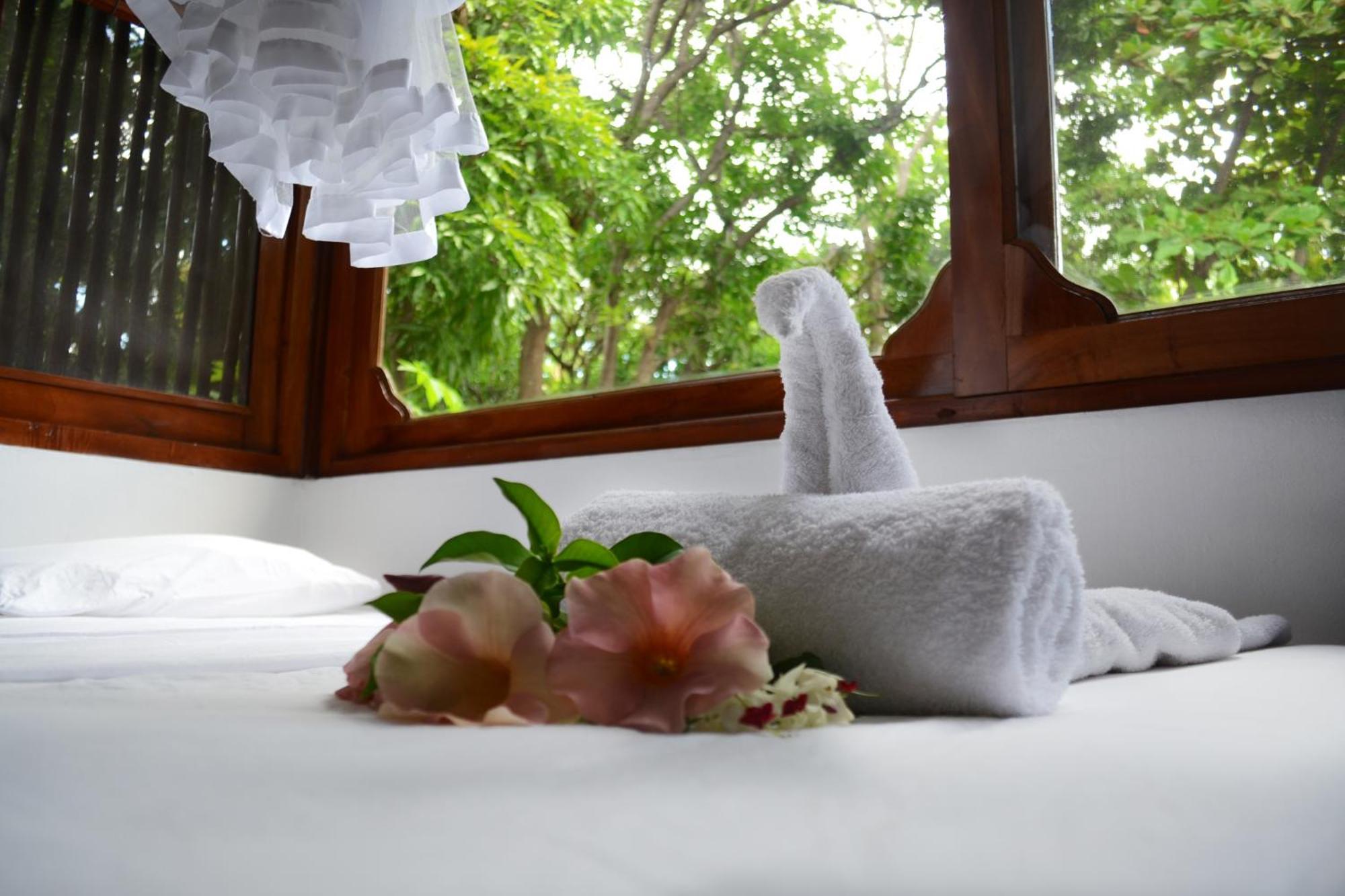 Laguna Beach Club La Laguna Room photo
